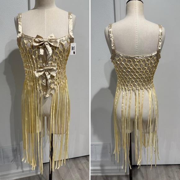 Urban Outfitters Festival Ribbon Bow Fringe Top in Cream - Picture 2 of 8